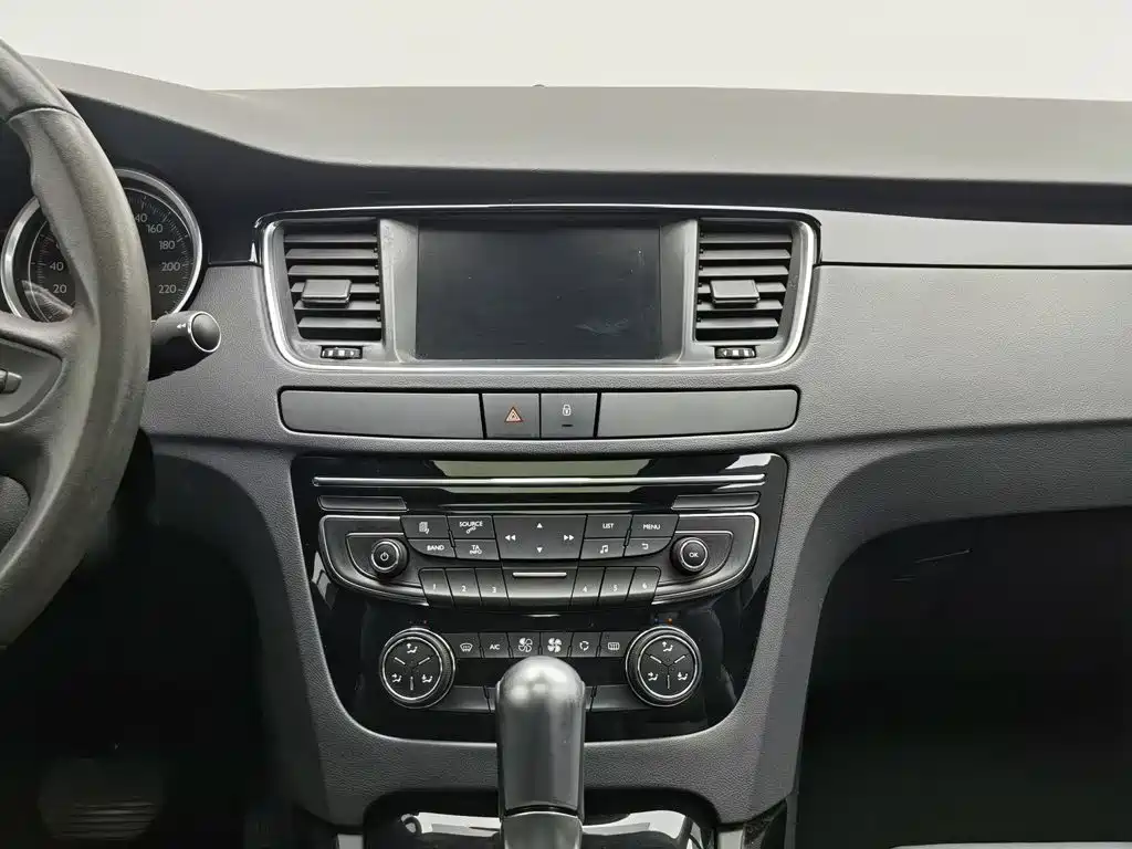 Peugeot 508 — миниатюра 12