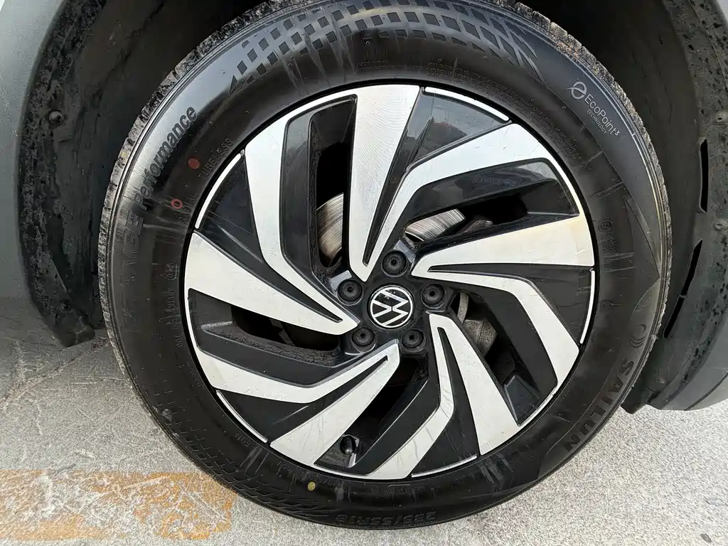 Volkswagen Tiguan L L 2021 330TSI AT Smart