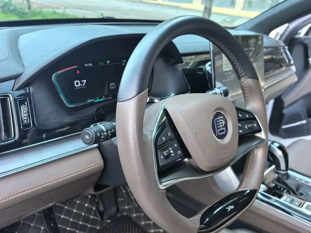 BYD Tang — миниатюра 13