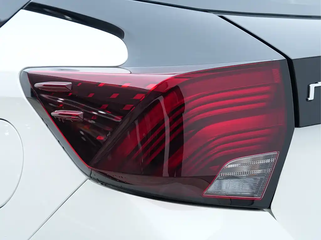 TOYOTA YARIS L ZHIXUAN