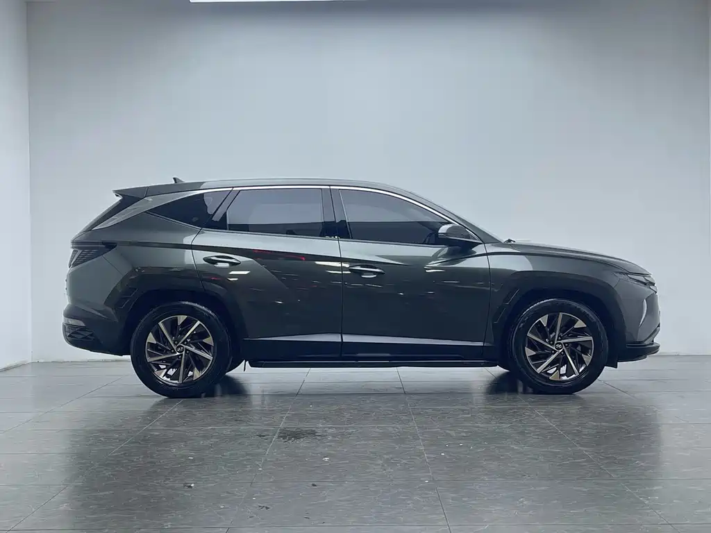 Hyundai Tucson — миниатюра 9