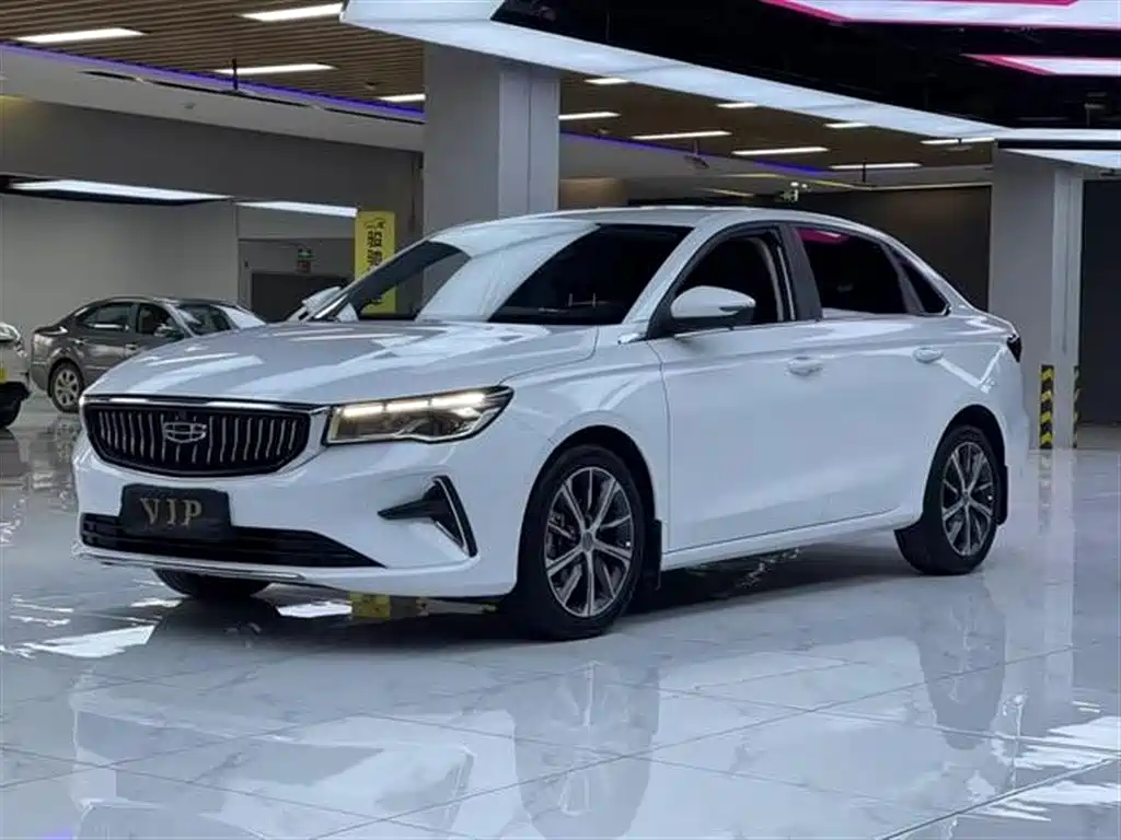 Geely Emgrand 2021