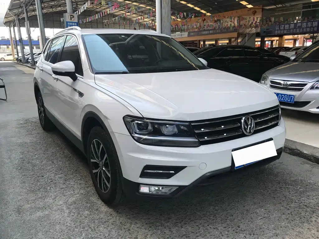 Volkswagen Tiguan L — миниатюра 3