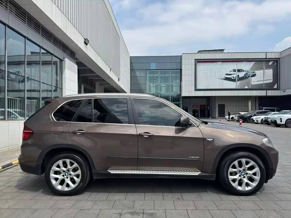 BMW X5 2011 xDrive35i Luxury