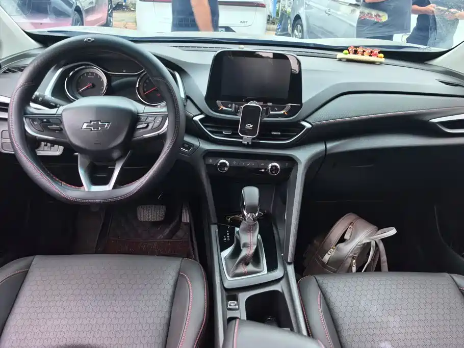 Chevrolet Volando — миниатюра 12