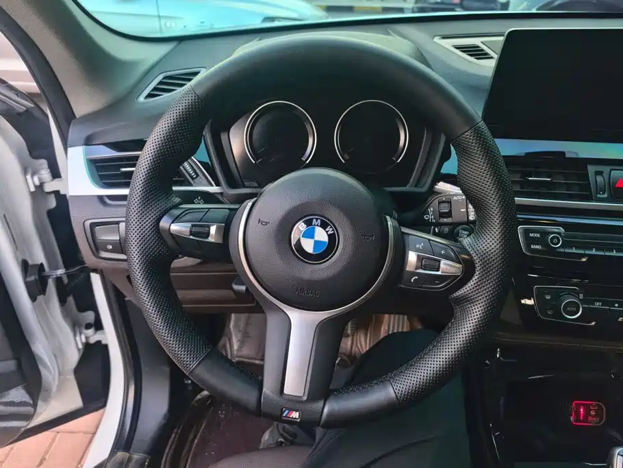 BMW X1 — миниатюра 15
