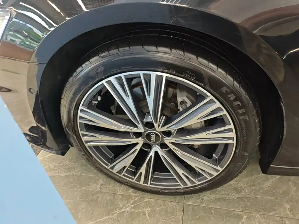Audi A6L — миниатюра 23