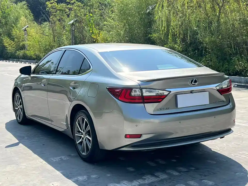 Lexus ES — фотографии объявления, Фото 8