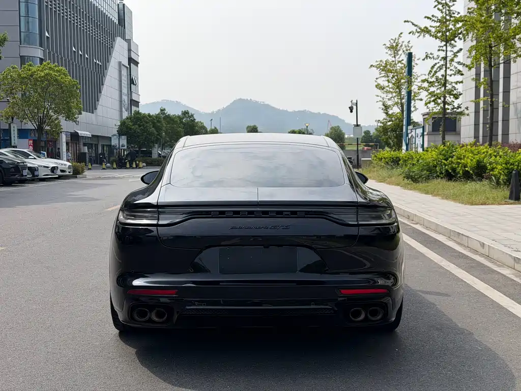 Porsche Panamera — миниатюра 8