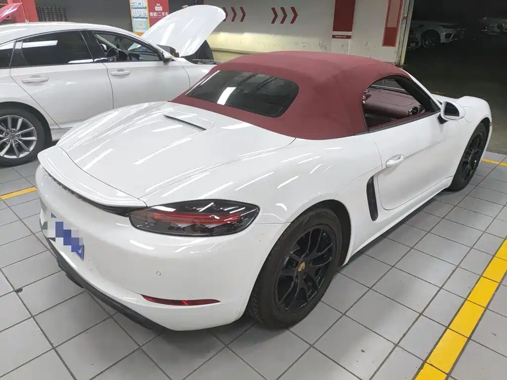 Porsche 718 2018 Boxster 2.0T