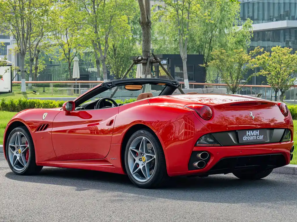 Ferrari California T 2012 4.3L