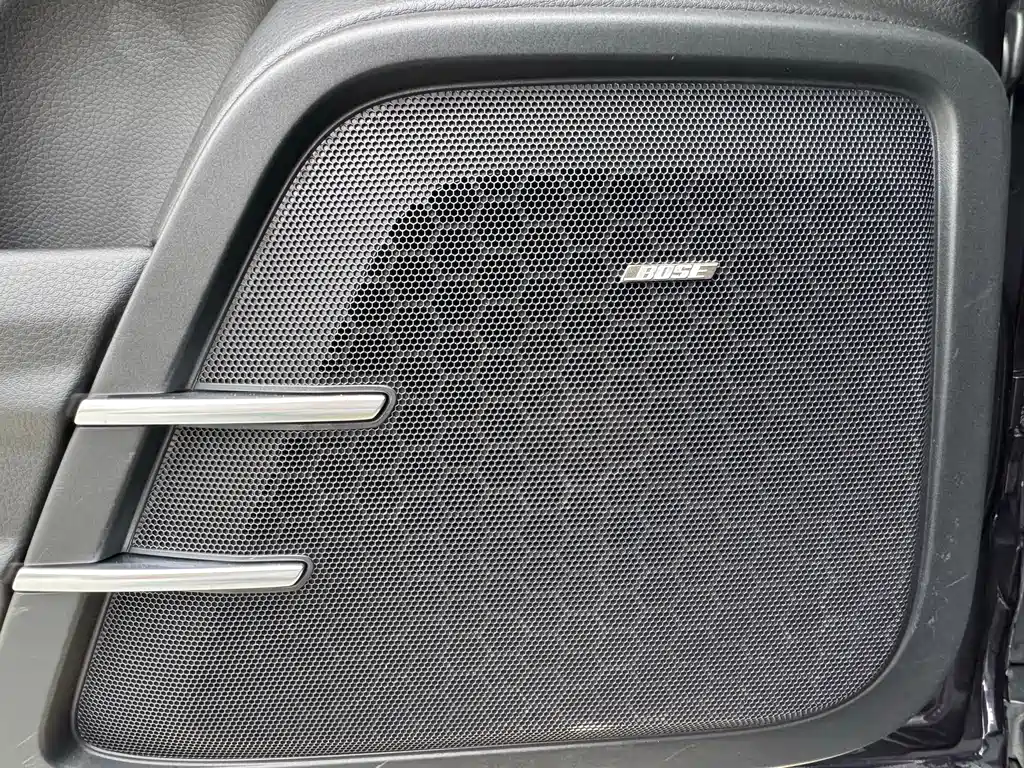 Porsche Cayenne — миниатюра 18