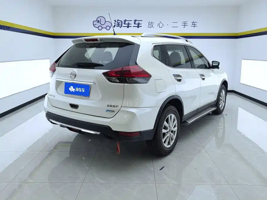 Nissan X-Trail 2017 2.0L CVT Comfort 2WD