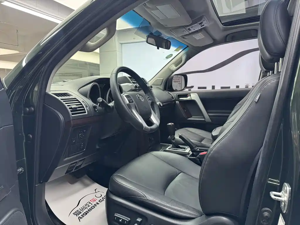 Toyota Land Cruiser Prado 2016 3.5L AT TX-L