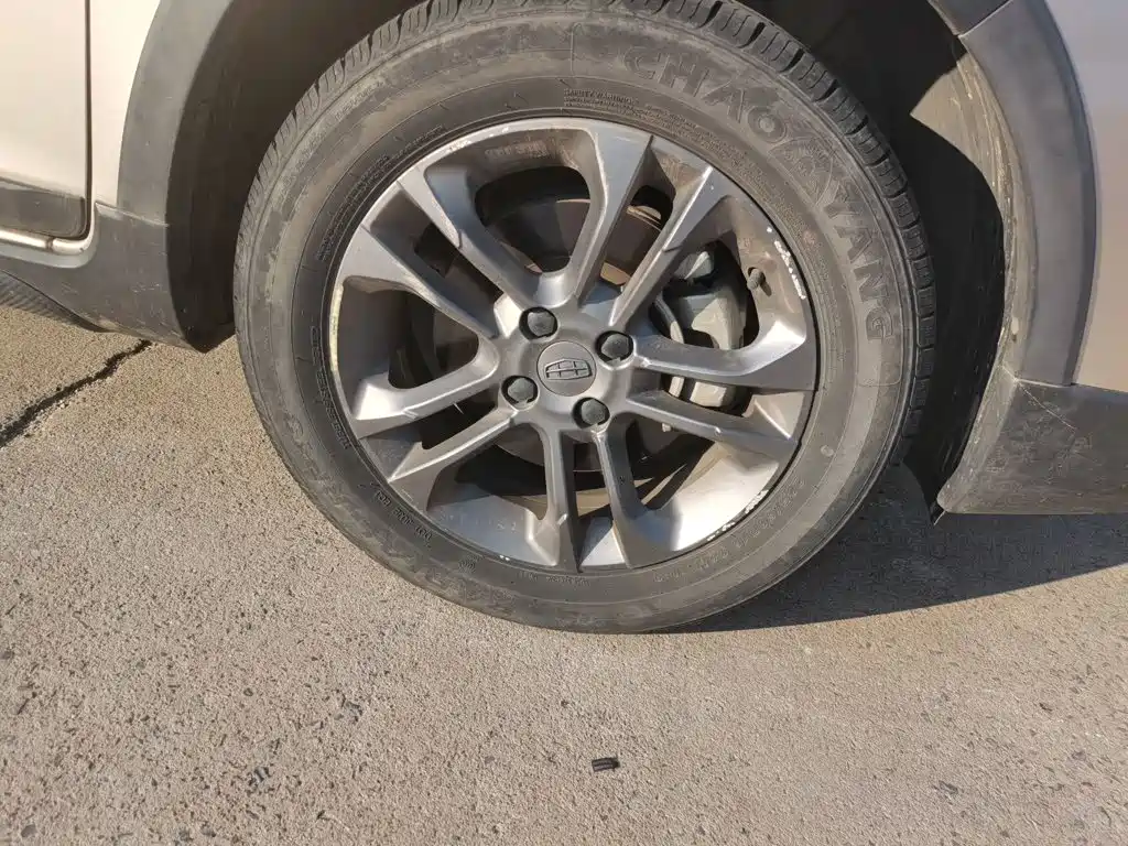 Geely Vision X3 — миниатюра 24