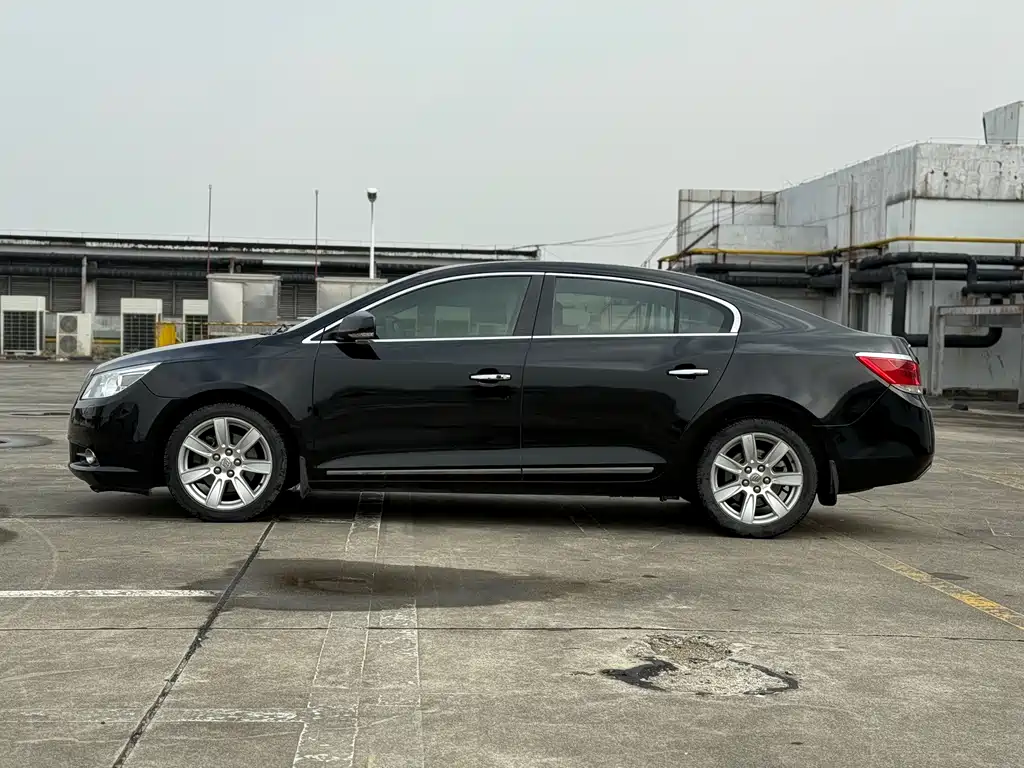Buick LaCrosse — миниатюра 6
