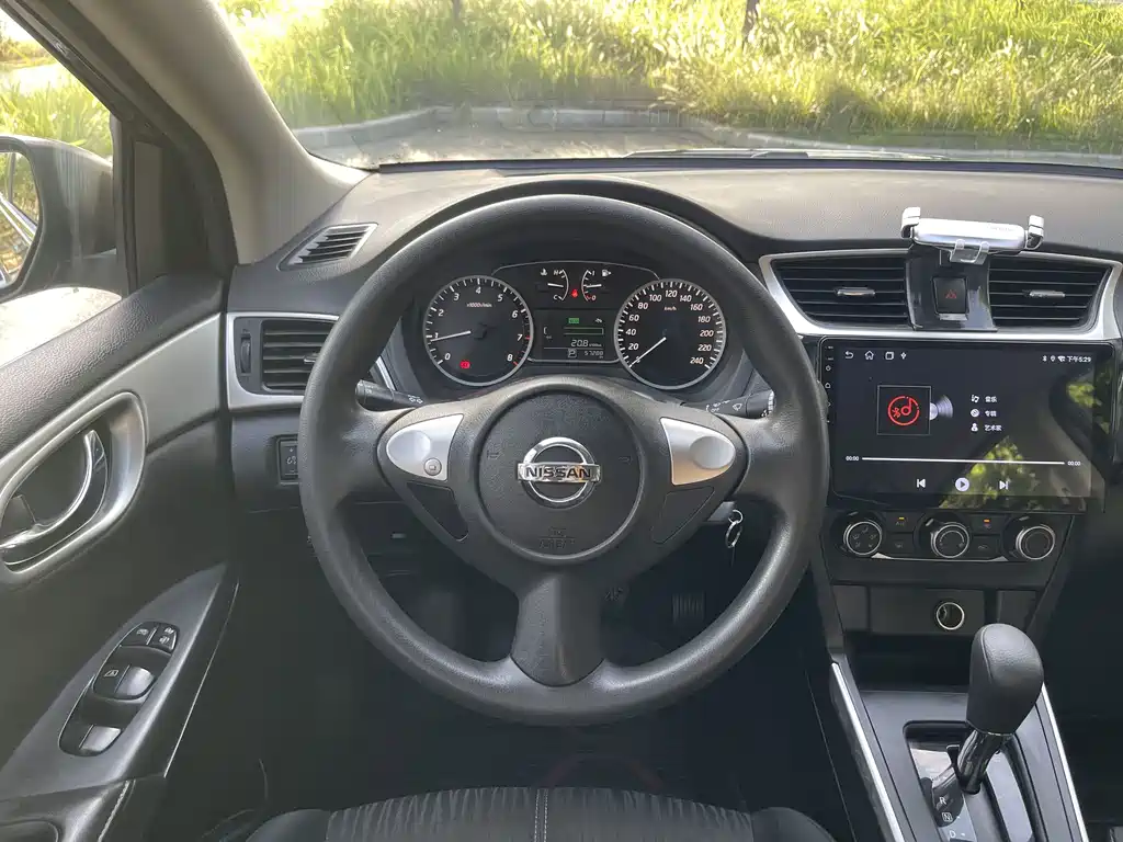 Nissan Sylphy — миниатюра 13