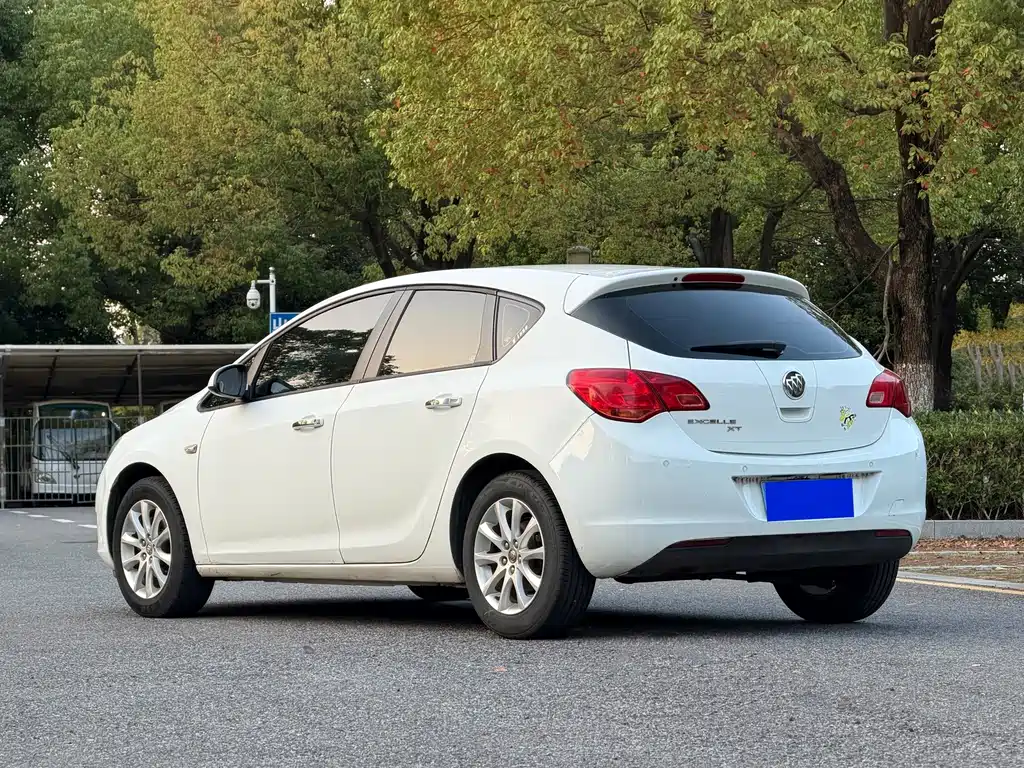Buick Excelle — миниатюра 4