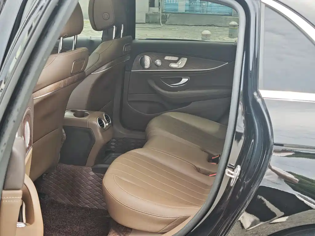 Mercedes-Benz E-Class E 2020 E 300 L Fashion