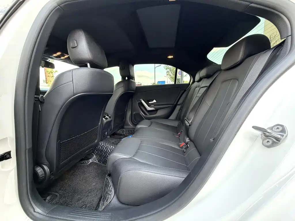 Mercedes-Benz A-Class — миниатюра 4