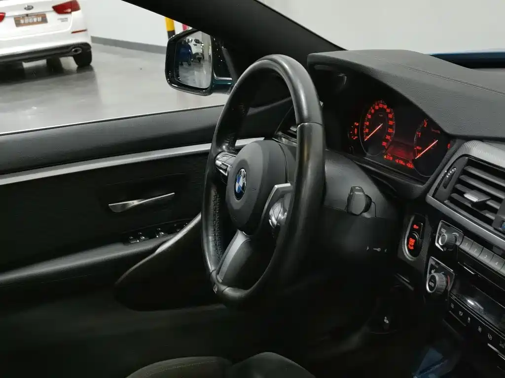 BMW 4 Series — миниатюра 22