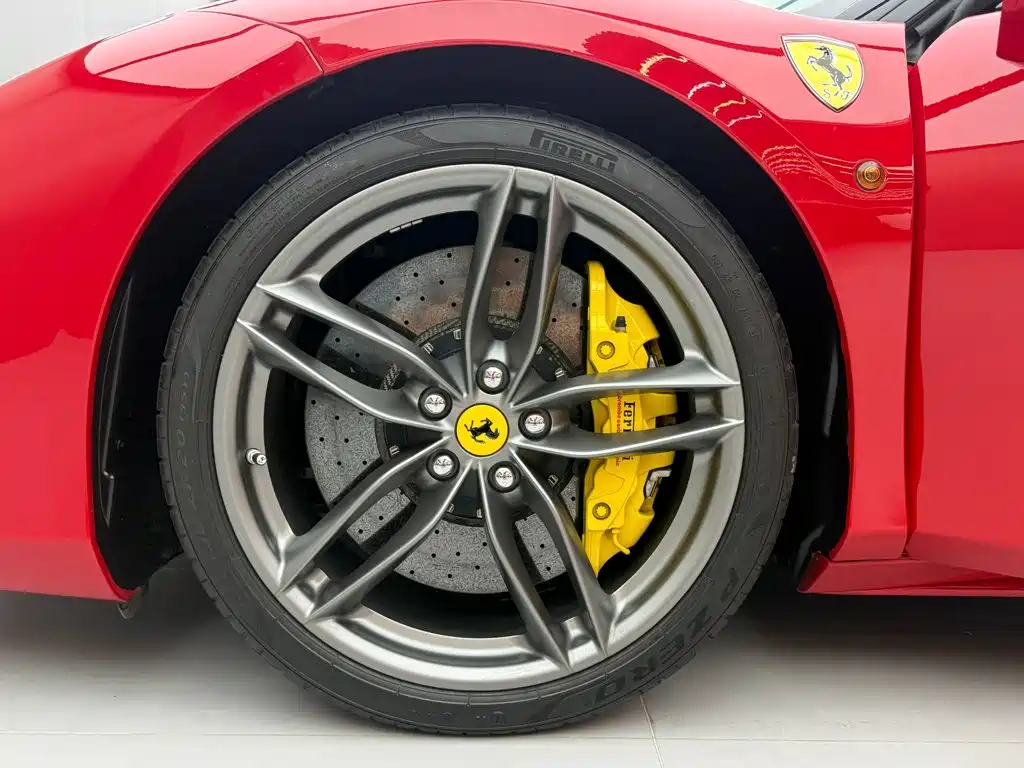 Ferrari 488 — миниатюра 12