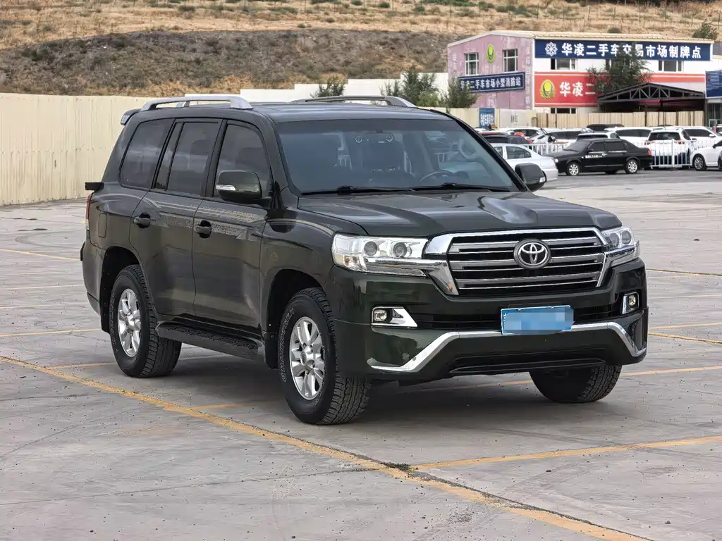 Toyota Land Cruiser — миниатюра 3