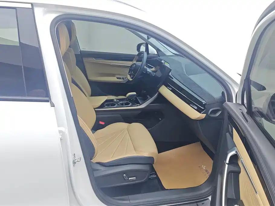 GEELY AUTOMOBILE BOYUE L