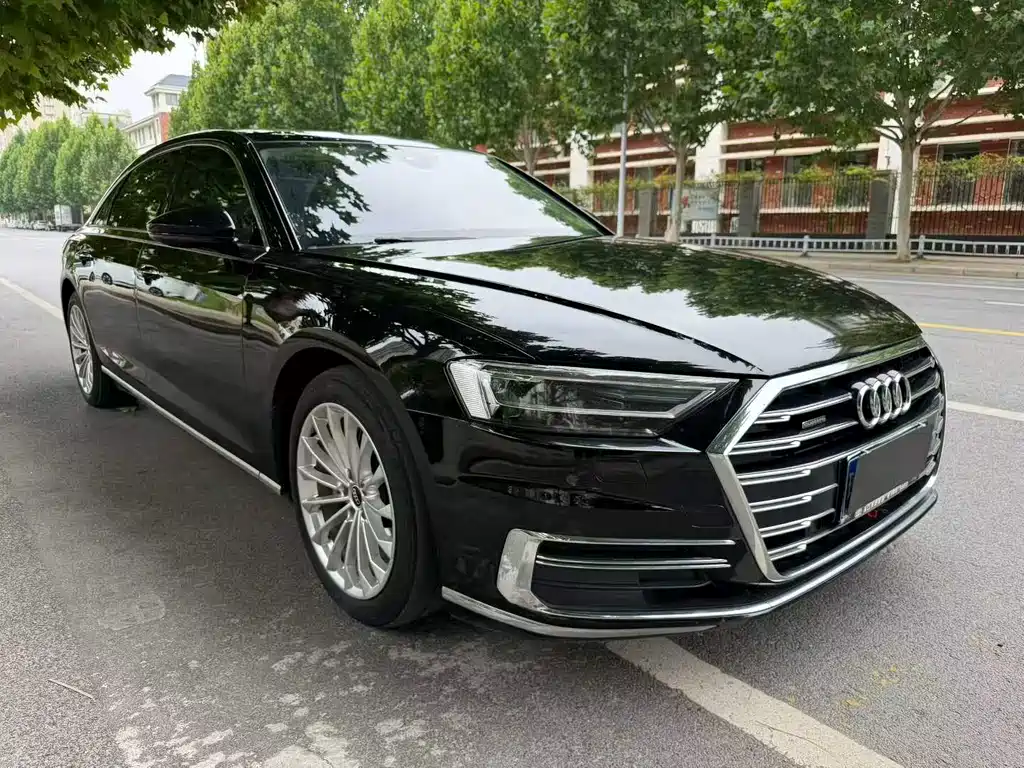 Audi A8 — миниатюра 3