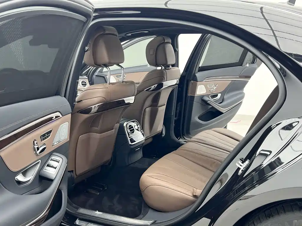 Mercedes-Benz S-Class — миниатюра 8