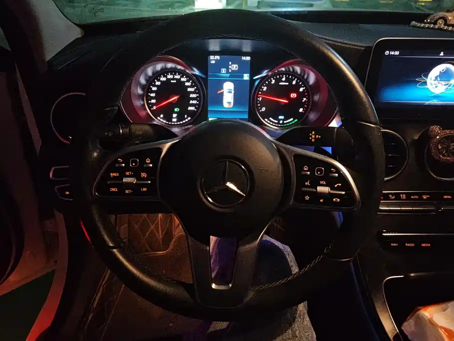 Mercedes-Benz C-Class — миниатюра 15