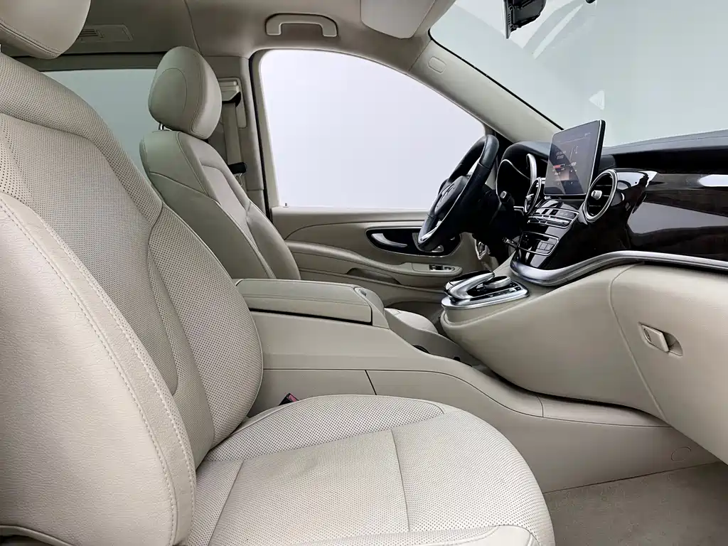 Mercedes-Benz V-Class — миниатюра 4