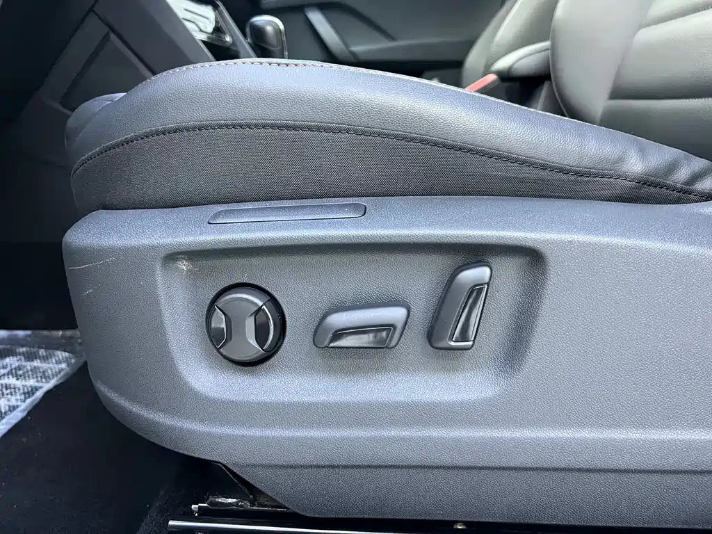 Volkswagen Tharu 2022 280TSI Luxury