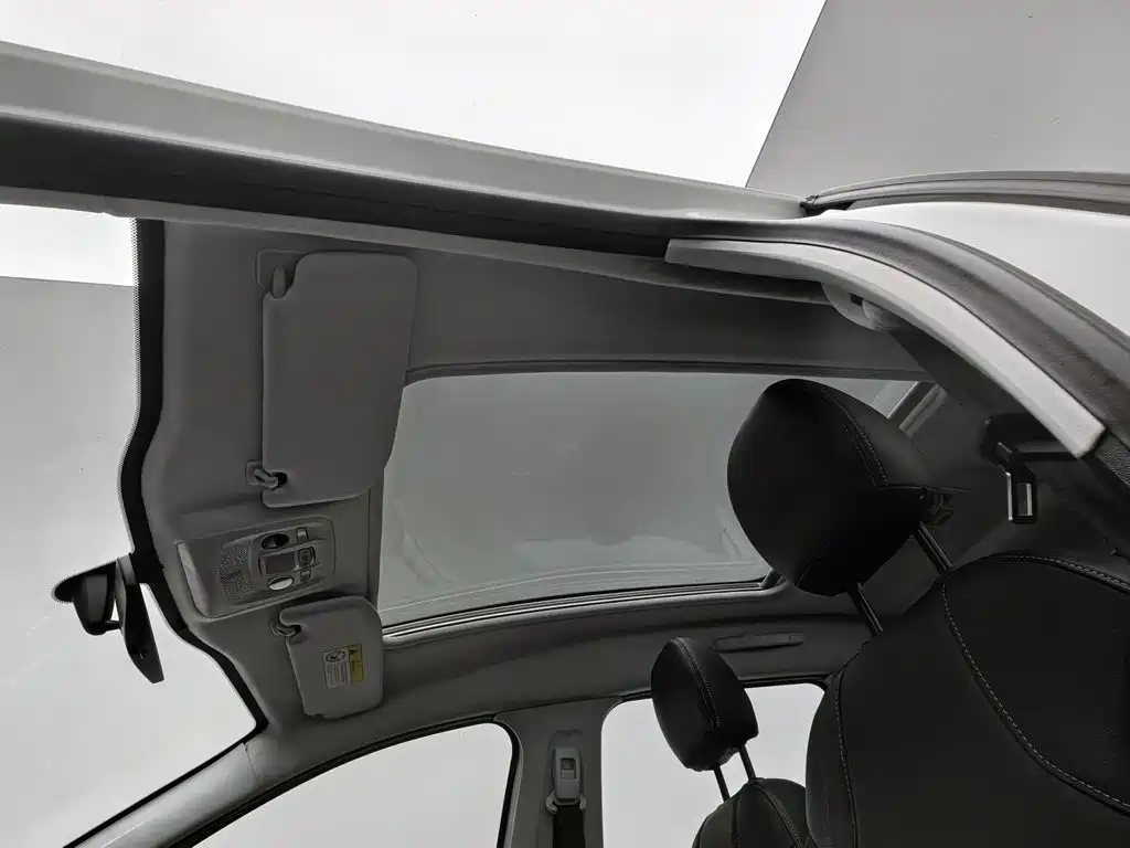 Peugeot 2008 — миниатюра 14