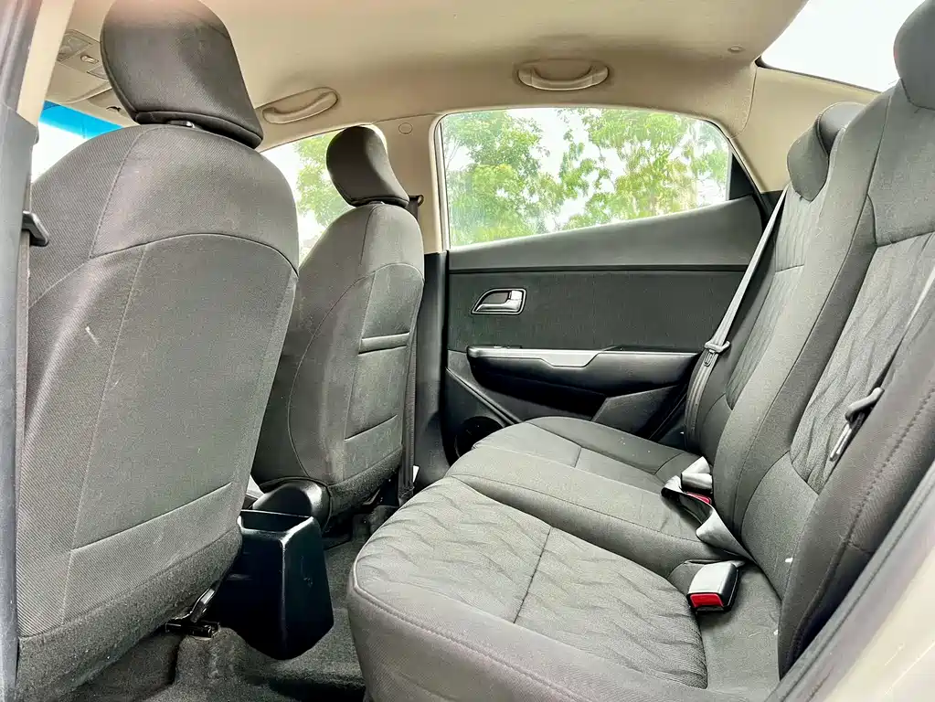 Kia K2 Sedan 1.4L MT GLS, фото 8