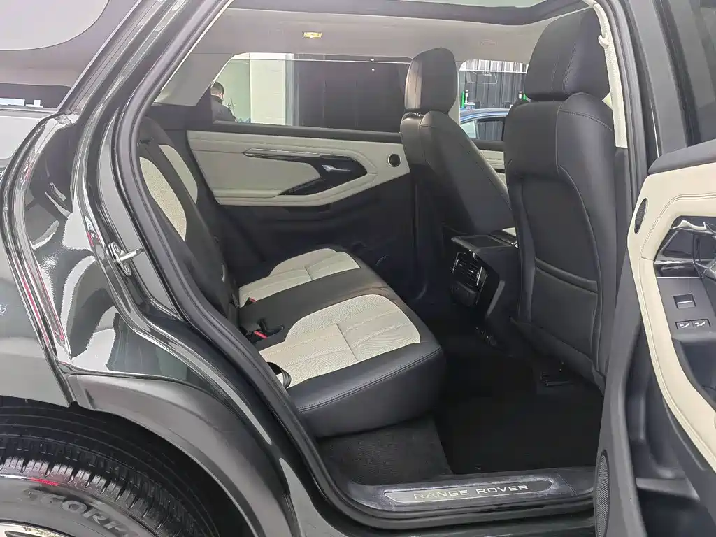 LAND ROVER RANGE ROVER AURORA