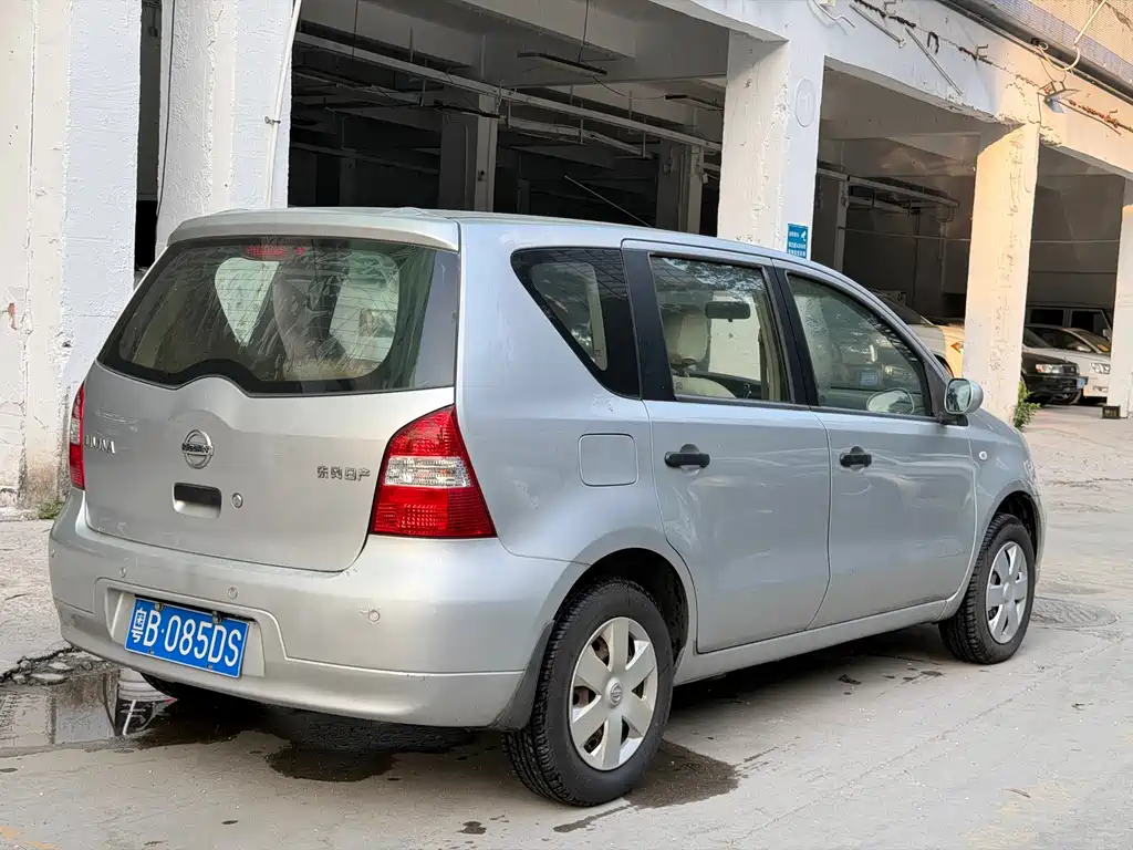 Nissan Livina — миниатюра 6