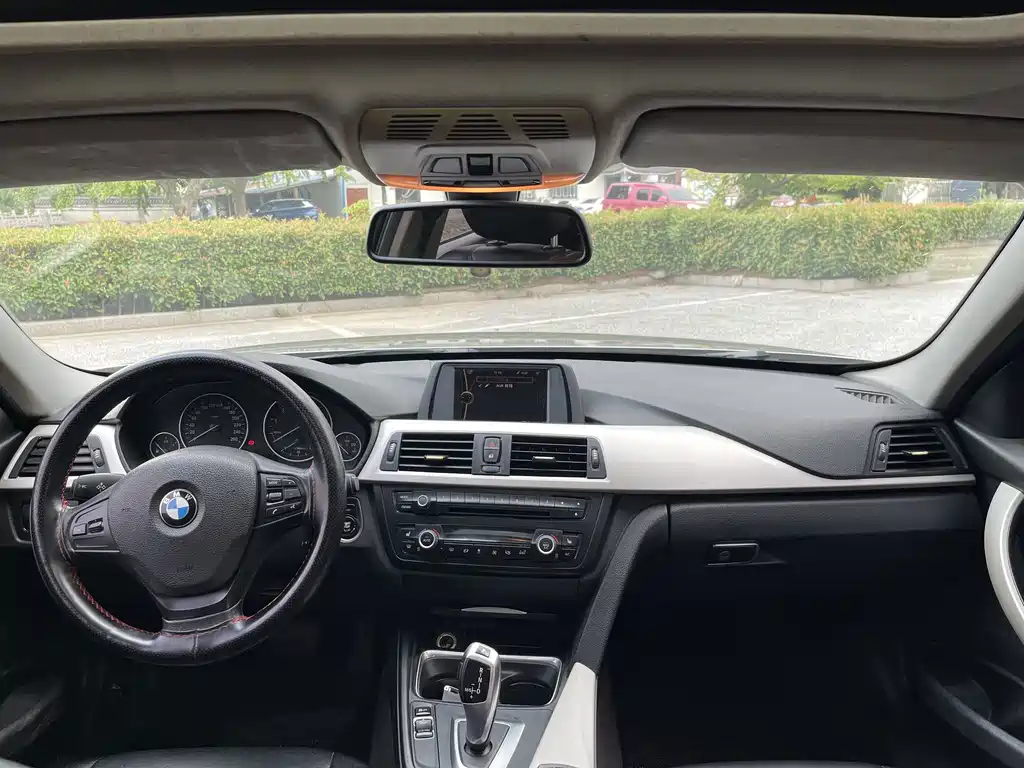 BMW 3 Series — миниатюра 7