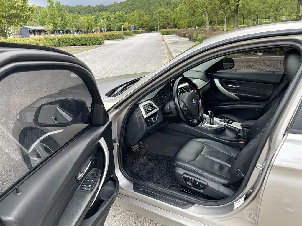 BMW 3 Series — миниатюра 13