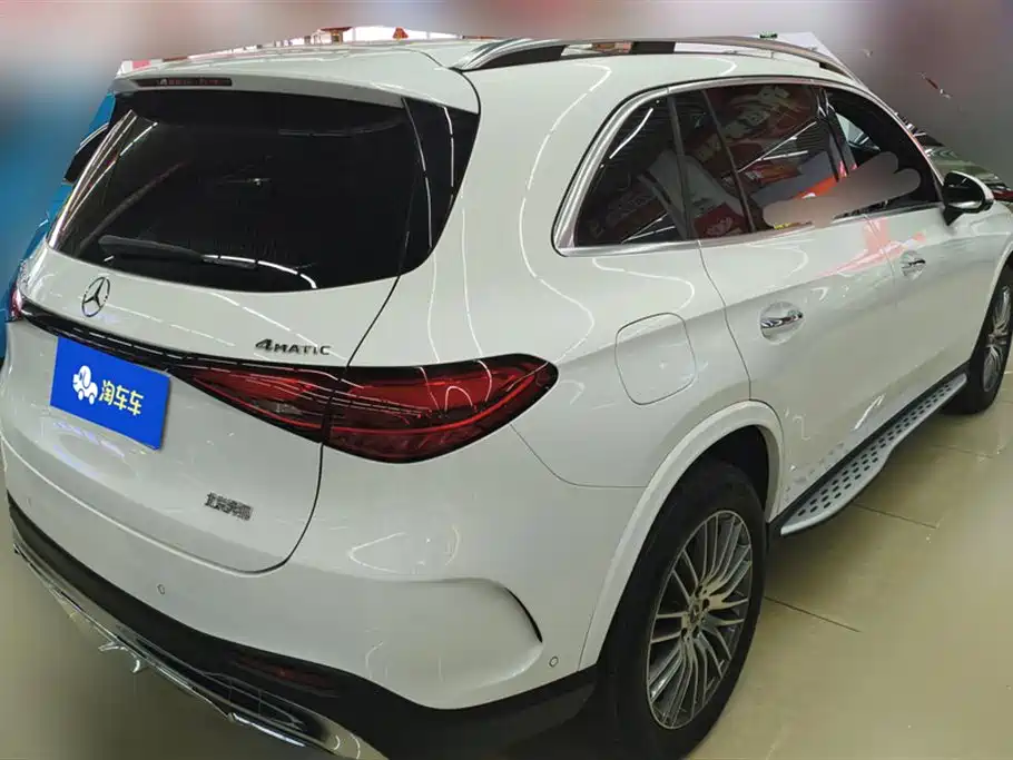 MERCEDES-BENZ GLC