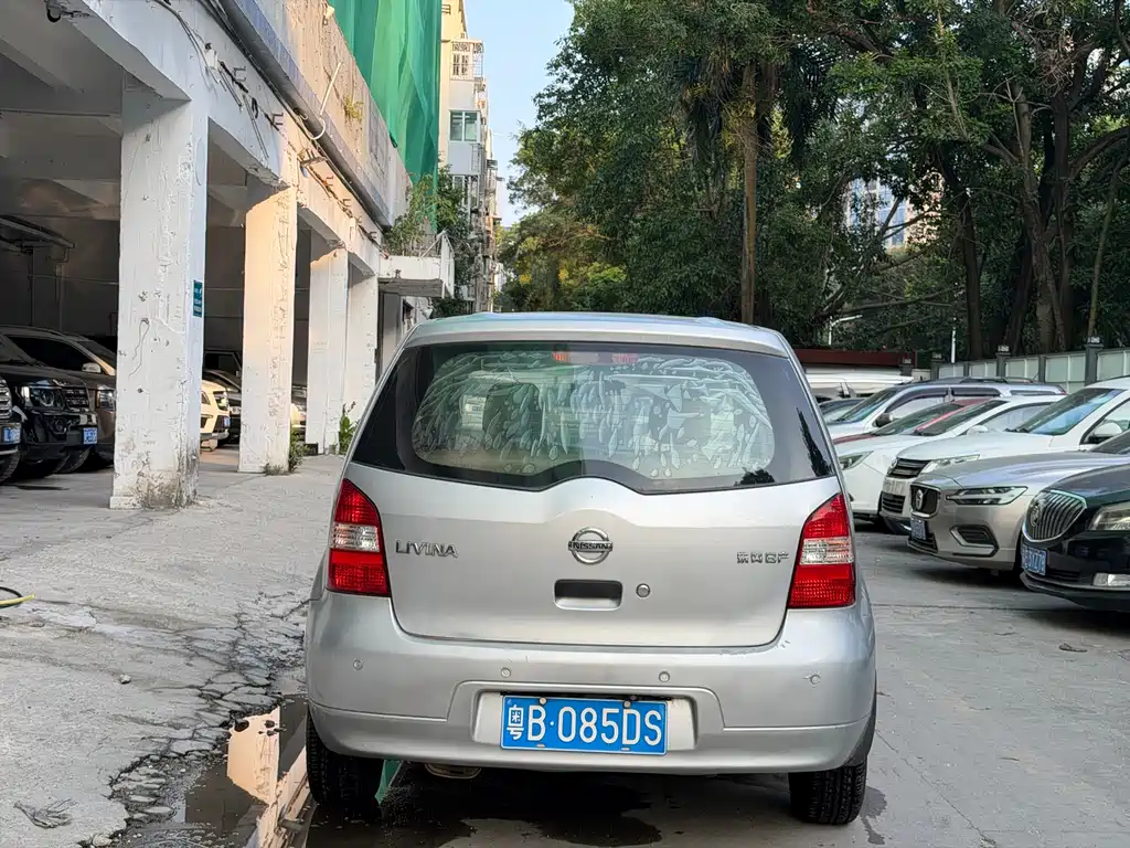 Nissan Livina — миниатюра 5