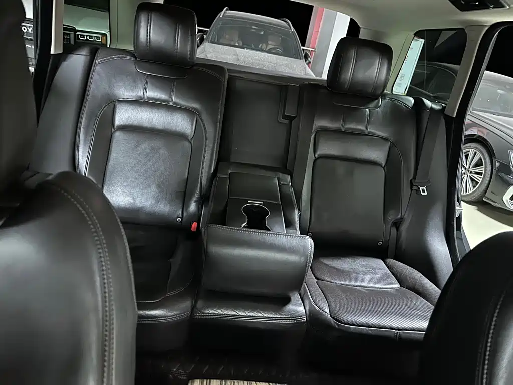 Land Rover Range Rover — миниатюра 12