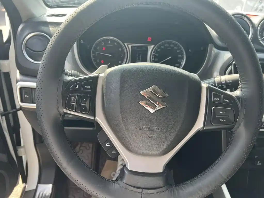 Suzuki Vitara — миниатюра 8