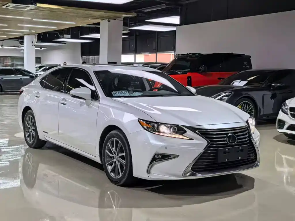 Lexus ES 2015