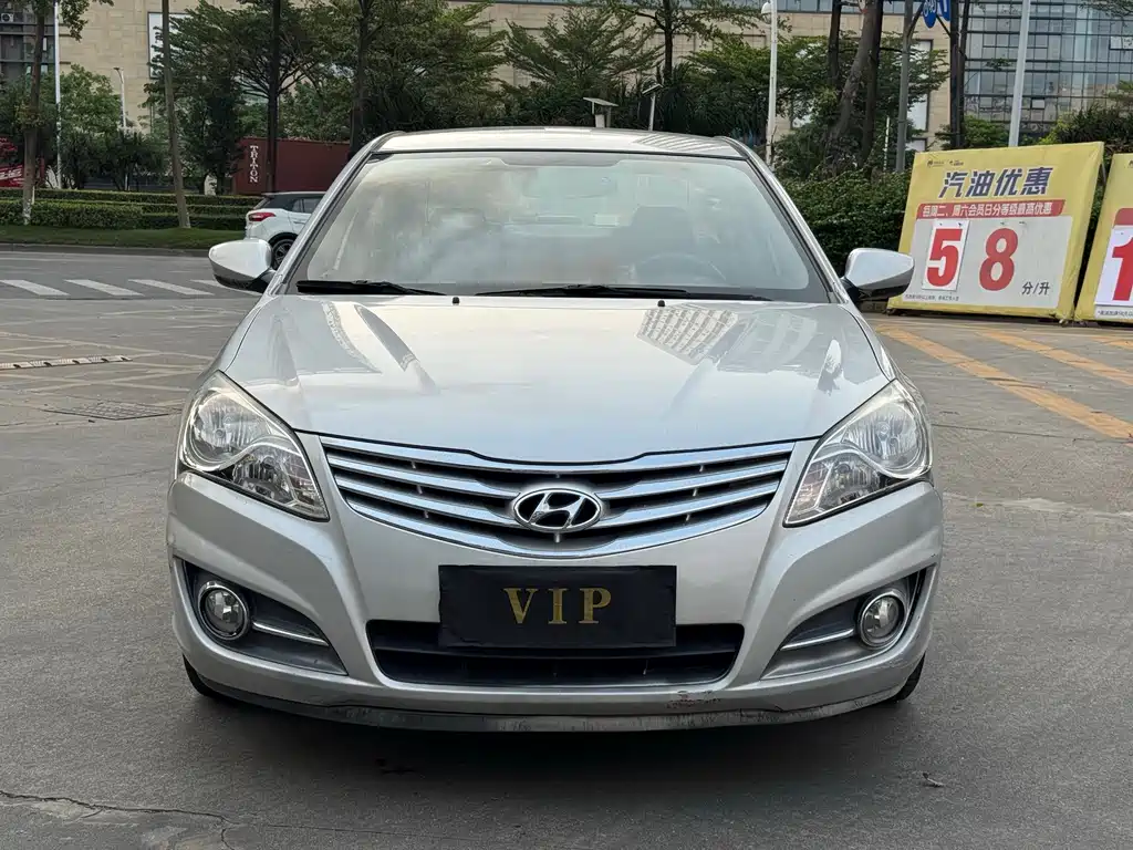 Hyundai Elantra — миниатюра 2