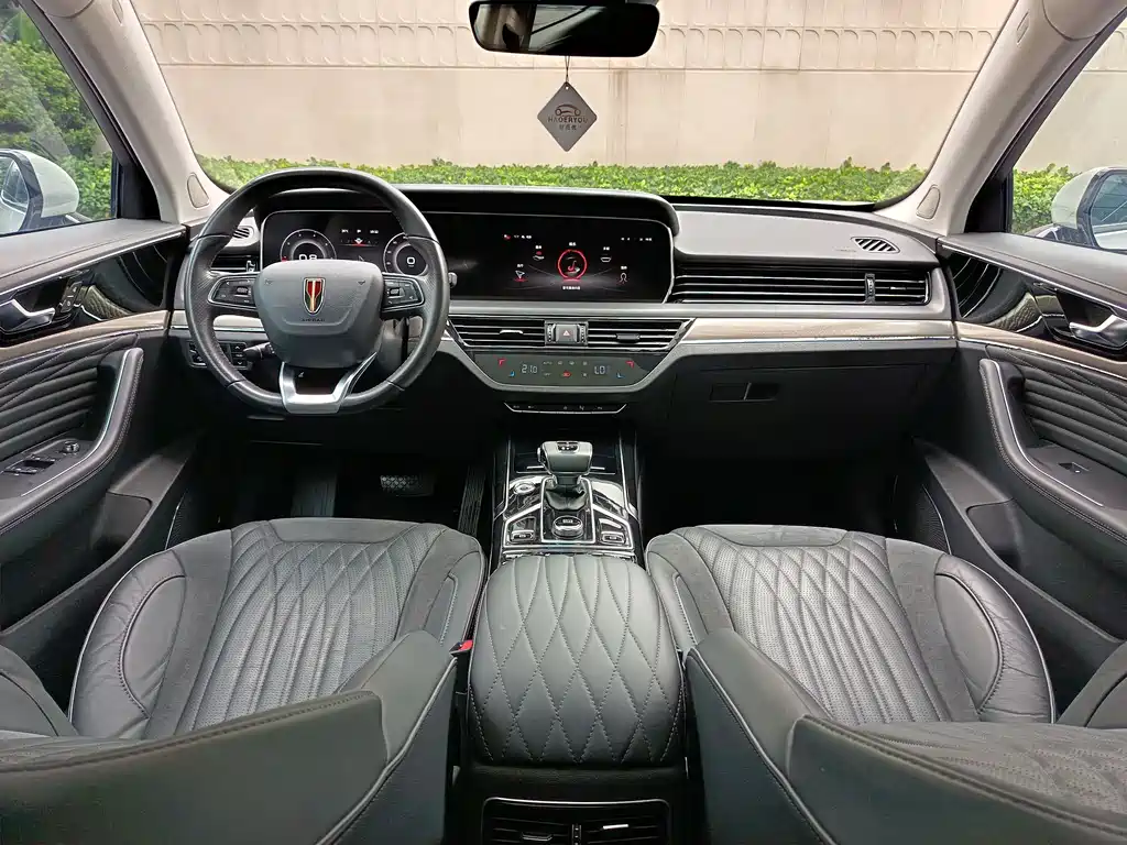Hongqi HS5 2022 2.0T