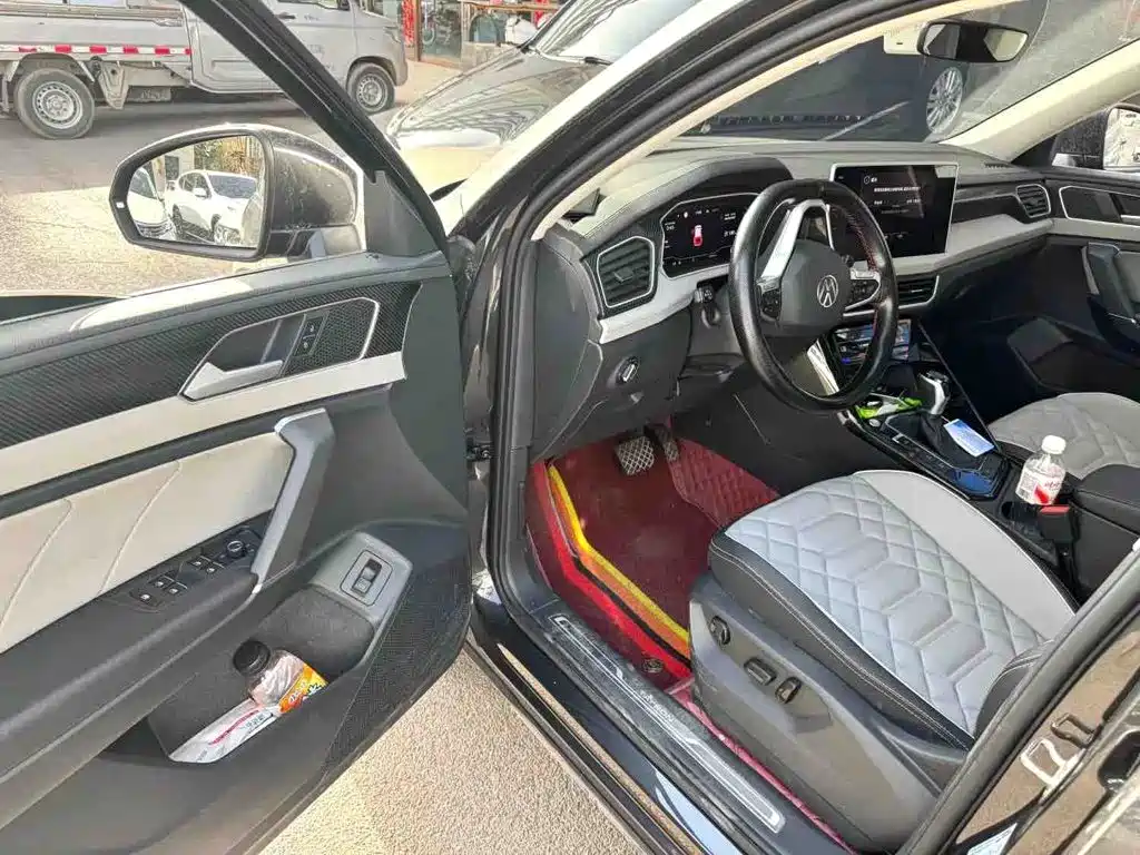 Volkswagen Tayron 2024 330TSI Luxury Plus