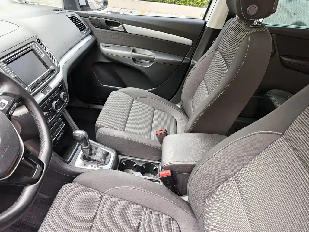 Volkswagen Sharan — миниатюра 20