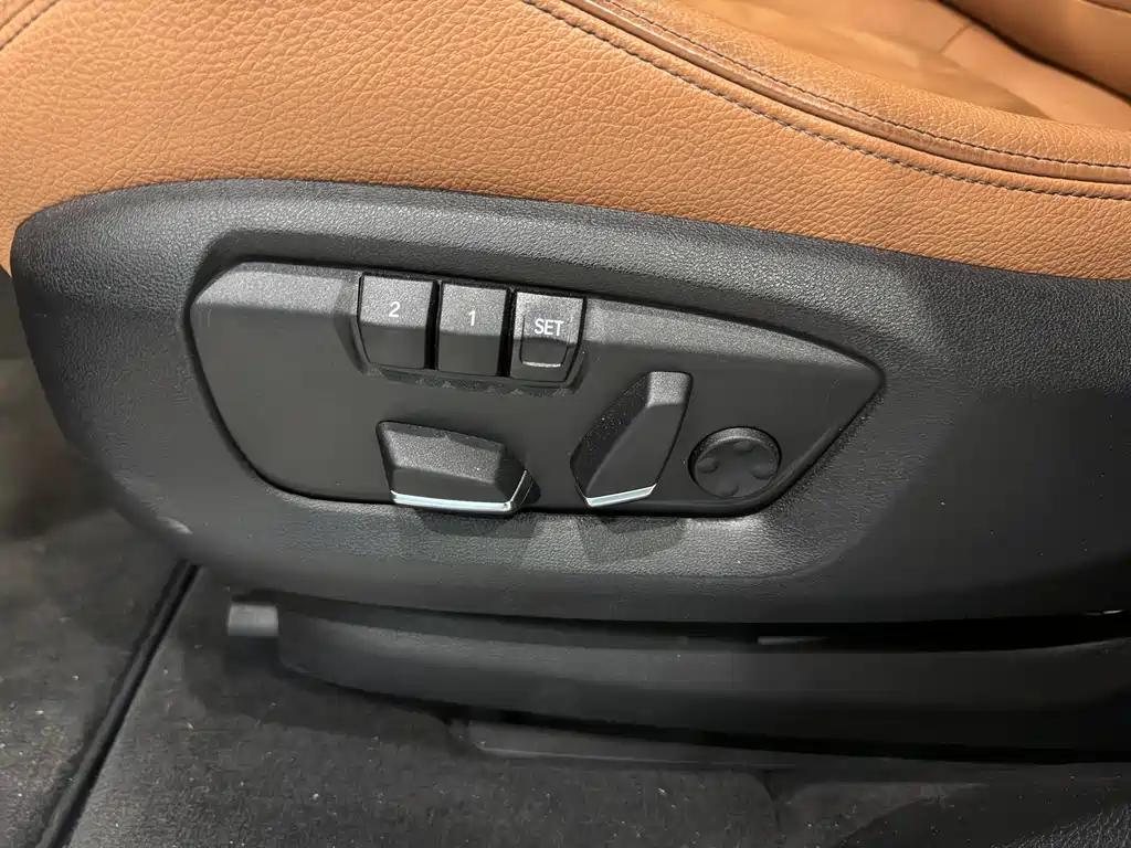 BMW X6 xDrive28i, фото 8
