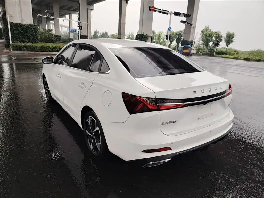 Roewe i5 2023 1.5L CVT Flagship